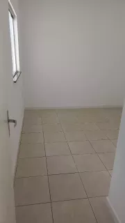 Casa com escritura na avenida principal do Albano Franco