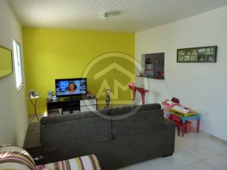 EXCELENTE CASA À VENDA NO BAIRRO SANTA MARIA