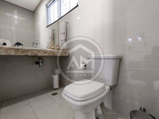 EXCELENTE CASA À VENDA NO BAIRRO JABOTIANA COM PISCINA!