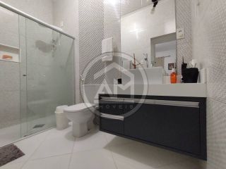 EXCELENTE CASA À VENDA NO BAIRRO JABOTIANA COM PISCINA!