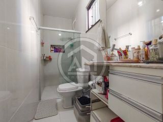 EXCELENTE CASA À VENDA NO BAIRRO JABOTIANA COM PISCINA!