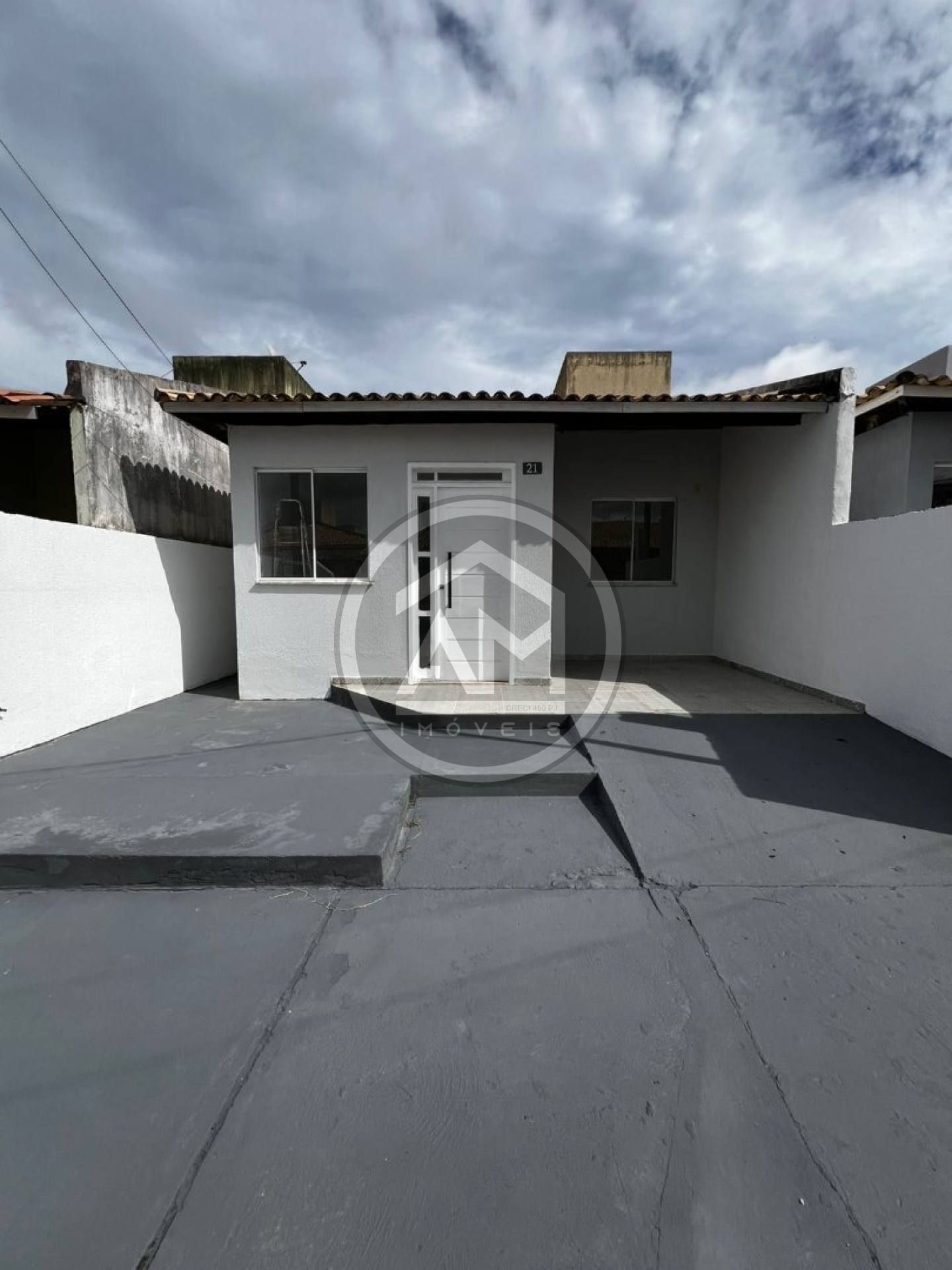 EXCELENTE CASA À VENDA NO CONDOMINIO  BELA VIDA