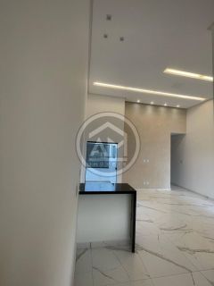 EXCELENTE CASA À VENDA NO LUAR DA BARRA PRONTA PARA MORAR