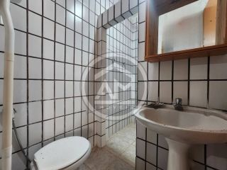 CASA À VENDA COM PISCINA  NO BAIRRO ARUANA