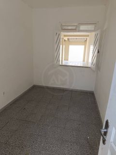 CASA NO CENTRO COMERCIAL DA BARRA