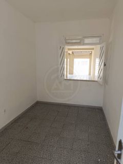 CASA NO CENTRO COMERCIAL DA BARRA