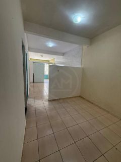 CASA Á VENDA NO BAIRRO 18 DO FORTE