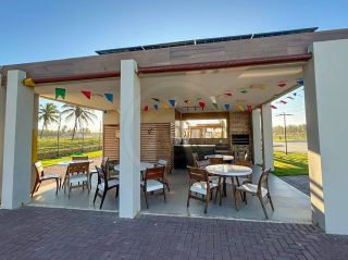 Casa no Condomínio Sol e Praia - PÉ NA AREIA!