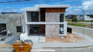 Condomínio Villaredo Barra – Projeto Moderno com 2 Pavimentos
