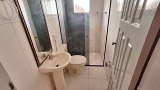 CASA À VENDA NO PONTO NOVO