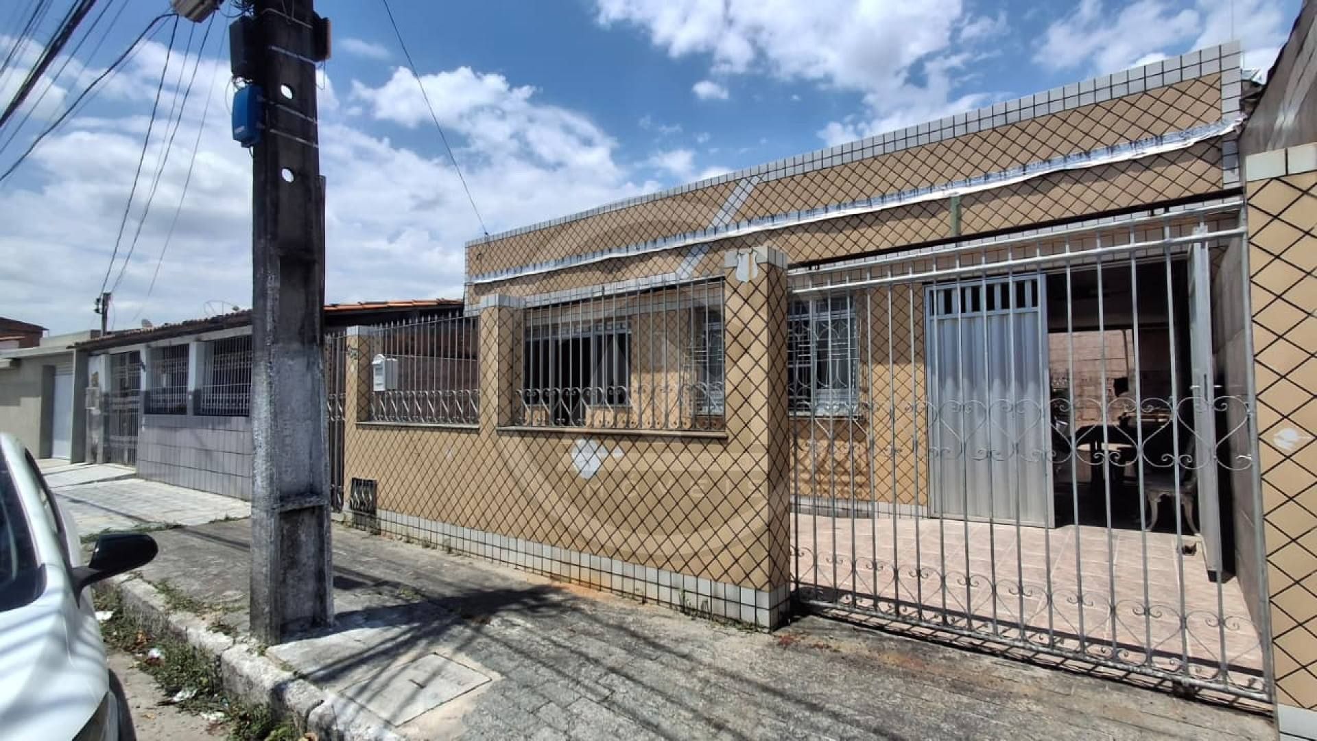 CASA À VENDA – BUGIO