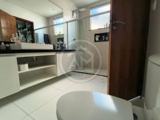 Ótima casa a venda no Condomínio Praia Bela