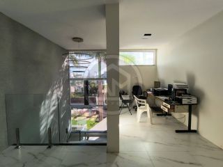 Ótima casa a venda no Condomínio Praia Bela