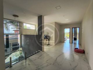 Ótima casa a venda no Condomínio Praia Bela