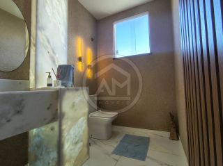 Ótima casa a venda no Condomínio Praia Bela