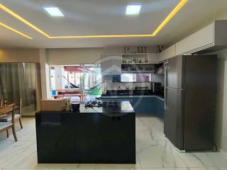 Ótima casa a venda no Condomínio Praia Bela