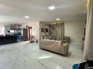 Ótima casa a venda no Condomínio Praia Bela