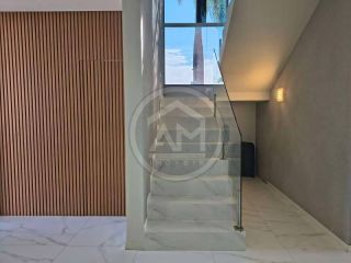 Ótima casa a venda no Condomínio Praia Bela