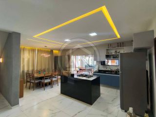 Ótima casa a venda no Condomínio Praia Bela