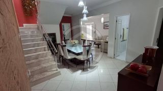 Duplex à venda no bairro Luzia