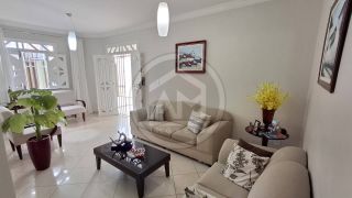 Duplex à venda no bairro Luzia