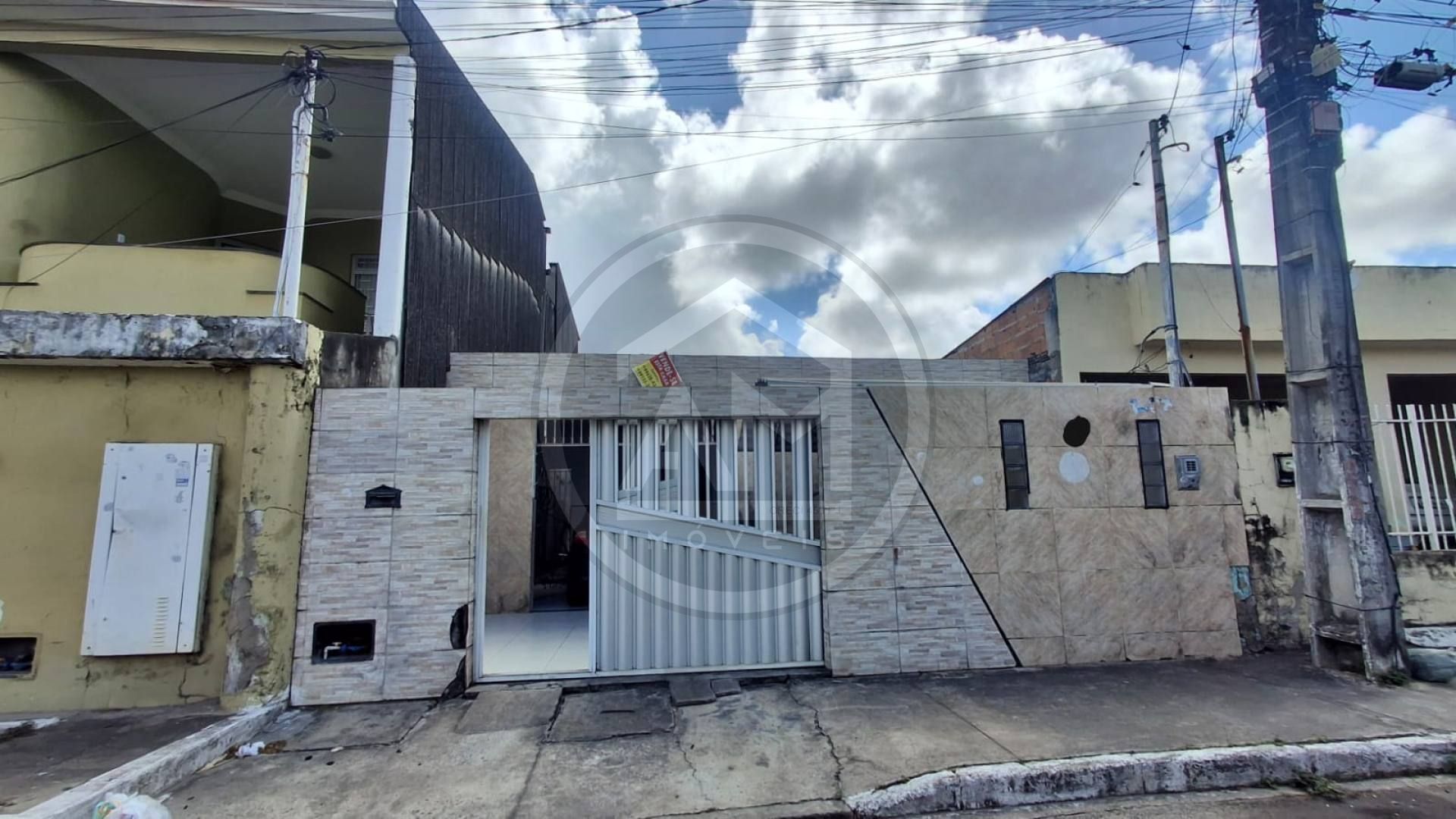 Excelente casa no Santos Dumont