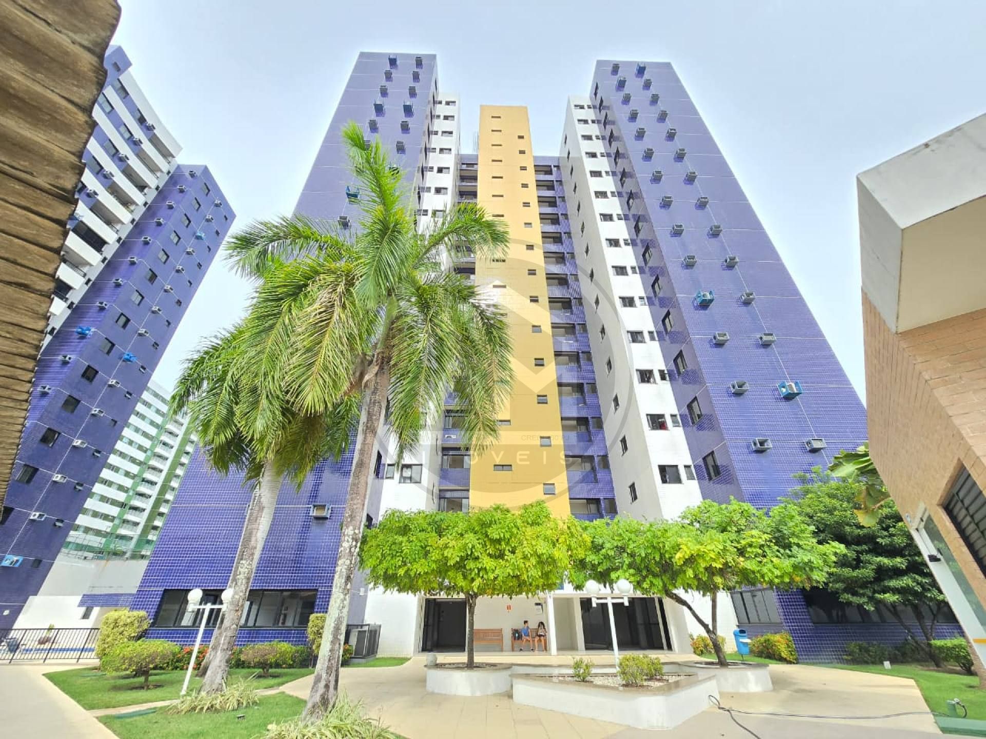 Excelente apê no Via Farol