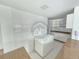 Excelente apê no Via Farol