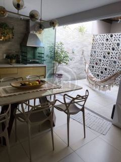 Excelente casa à venda no Orlando Dantas