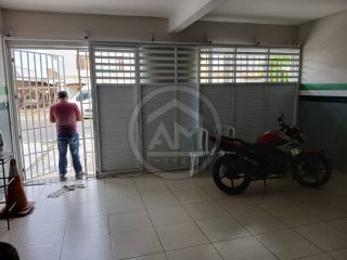 CASA À VENDA NO SIQUEIRA CAMPOS