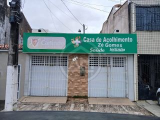 CASA À VENDA NO SIQUEIRA CAMPOS