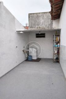 EXCELENTE CASA DE ESQUINA NO JABOTIANA