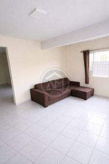 EXCELENTE CASA DE ESQUINA NO JABOTIANA