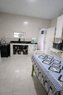 EXCELENTE CASA DE ESQUINA NO JABOTIANA