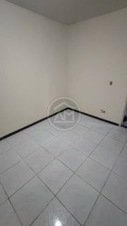 EXCELENTE CASA DE ESQUINA NO JABOTIANA