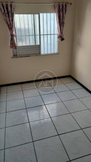 EXCELENTE CASA DE ESQUINA NO JABOTIANA