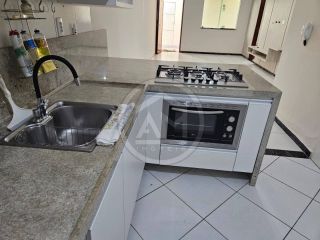 OTIMA CASA NO BAIRRO ATALAIA