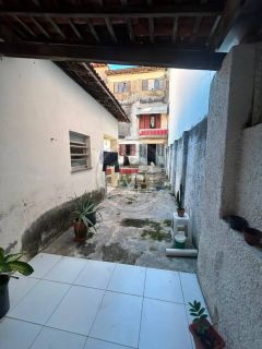 EXCELENTE CASA NO BAIRRO ATALAIA