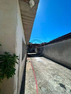 EXCELENTE CASA À VENDA NA COROA DO MEIO