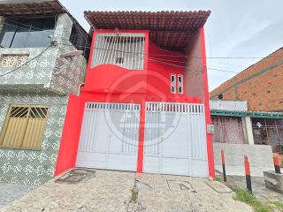 CASA Á VENDA - CIDADE NOVA