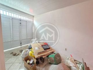 CASA Á VENDA - CIDADE NOVA