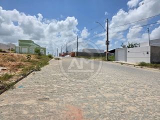 LOTE NO PORTO POXIM
