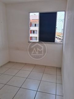 APARTAMENTO À VENDA – CONDOMÍNIO BARRA CLUBE