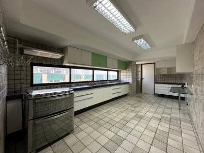 Alugo apto em Boa Viagem- EDF Porto Bello- 4 Quartos