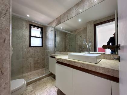 Alugo apto em Boa Viagem- EDF Porto Bello- 4 Quartos