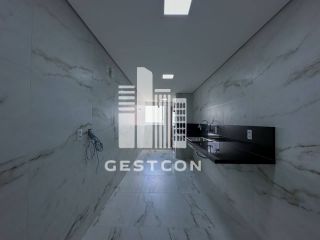 Alugo Apartamento 3 quartos sendo 3 suítes- 136m²- Boa Viagem