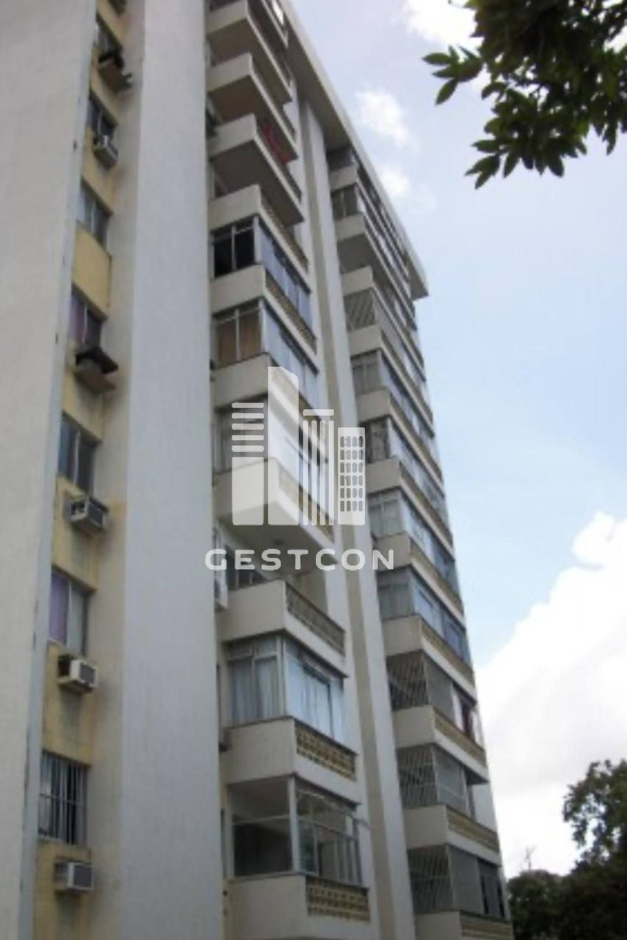 Vendo apto Edf. Liscus- Boa Viagem- 3 Quartos