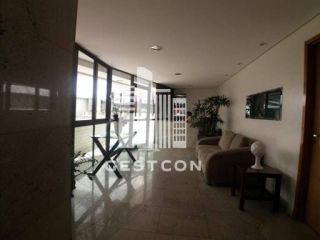 Vendo excelente apto na Madalena- 3 Quartos