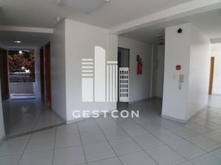 Vendo excelente apto na Madalena- 3 Quartos