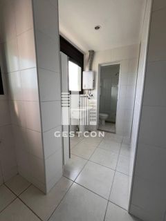 Alugo Apto no Paiva- 3 Quartos sendo 3 Suítes